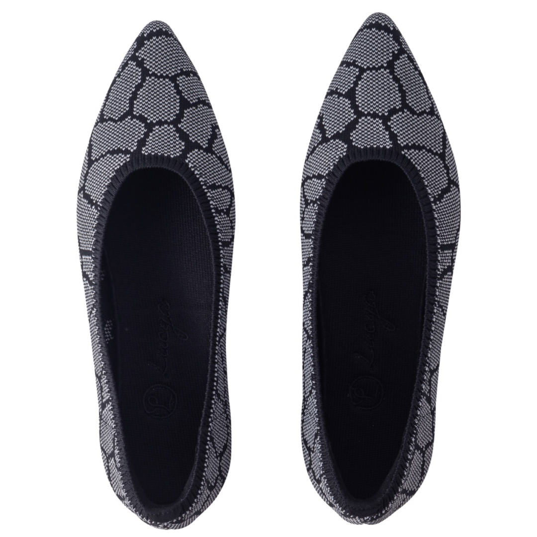 Mavis II Water-Repellent Flats Black